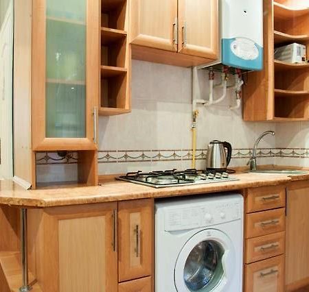 Furmanska 3 Mansarda Appartement Lviv Buitenkant foto